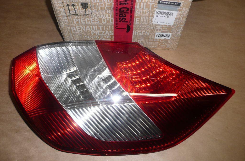 FEU ARRIERE RENAULT SCENIC II DROITE 8200493375.