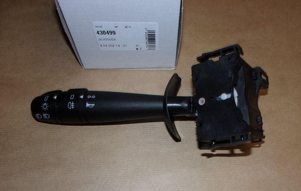 COMODO DES PHARES RENAULT MASTER II FEU ANTIBR 7701057612.