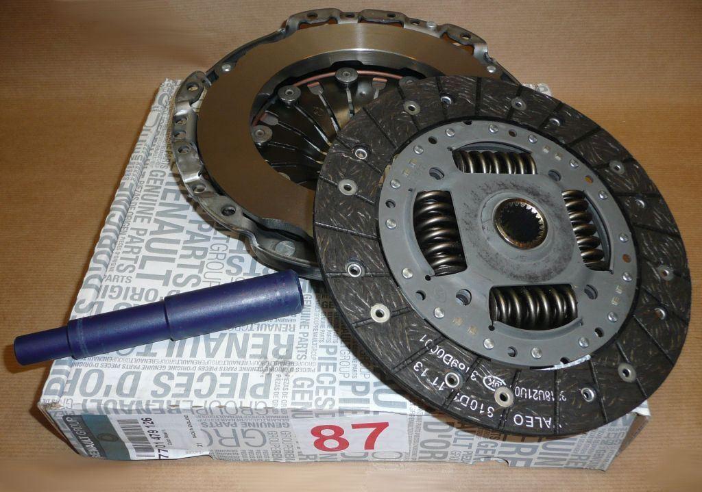 KIT EMBRAYAGES.RENAULT LAGUNA III 1.6 16V 7701479126.