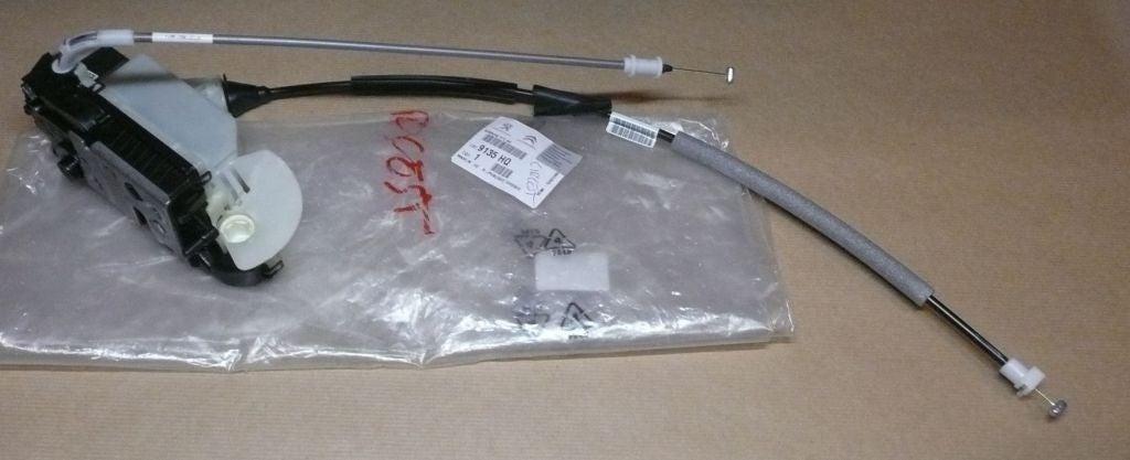 SERRURE DE PORTE CITROEN C4,DS4 GAUCHE 9135.HQ 9135HQ.