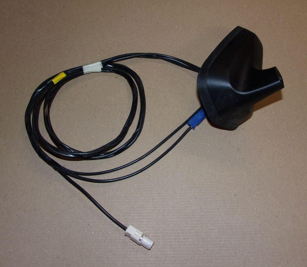 ANTENNE RENAULT MEGANE IV 282162125R.