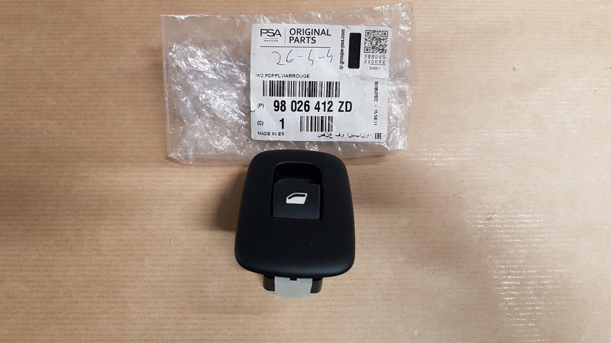 BOUTON LEVE-VITRE PEUGEOT 508 II 98026412ZD.