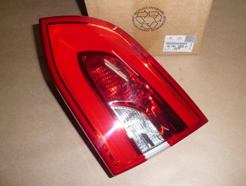 FEU ARRIERE PEUGEOT 308 DROITE 9678094880.