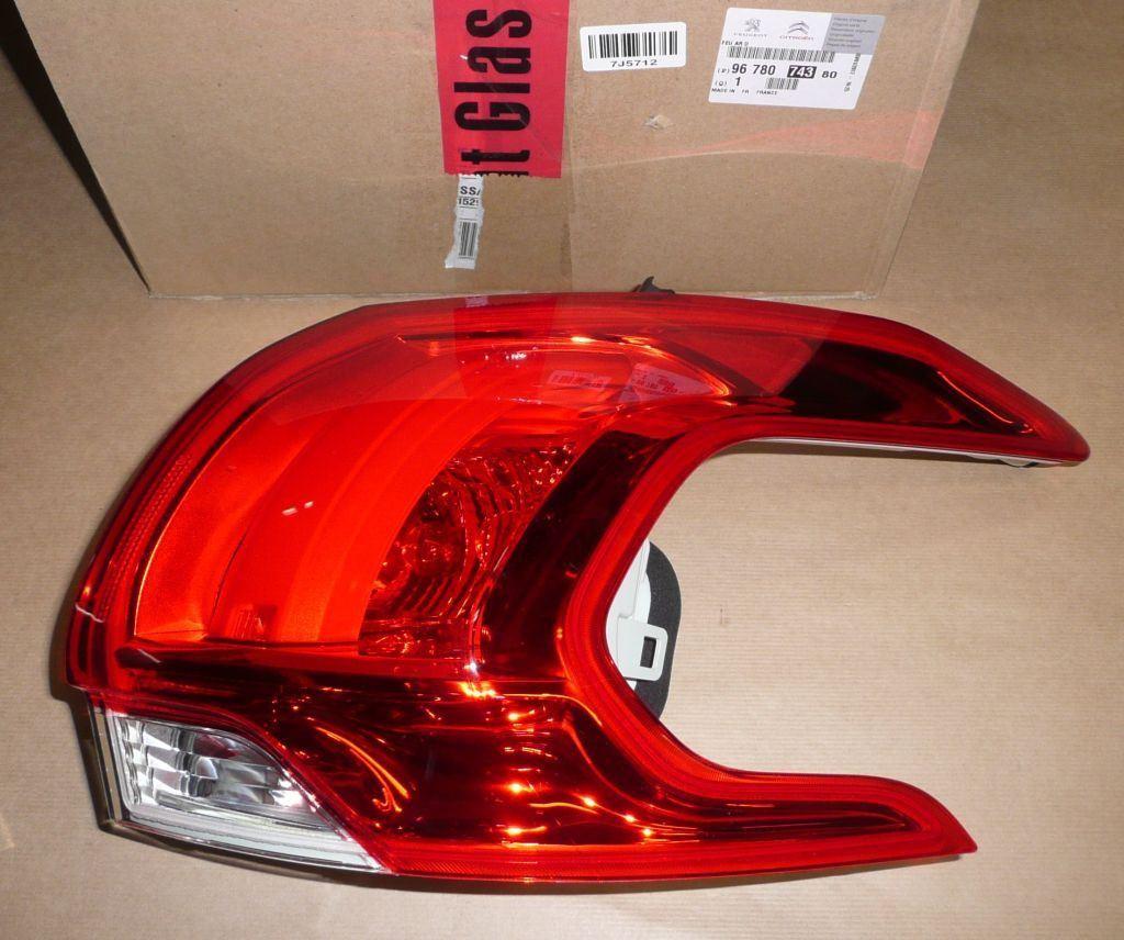 FEU ARRIERE PEUGEOT 2008 DROITE 9678074380.