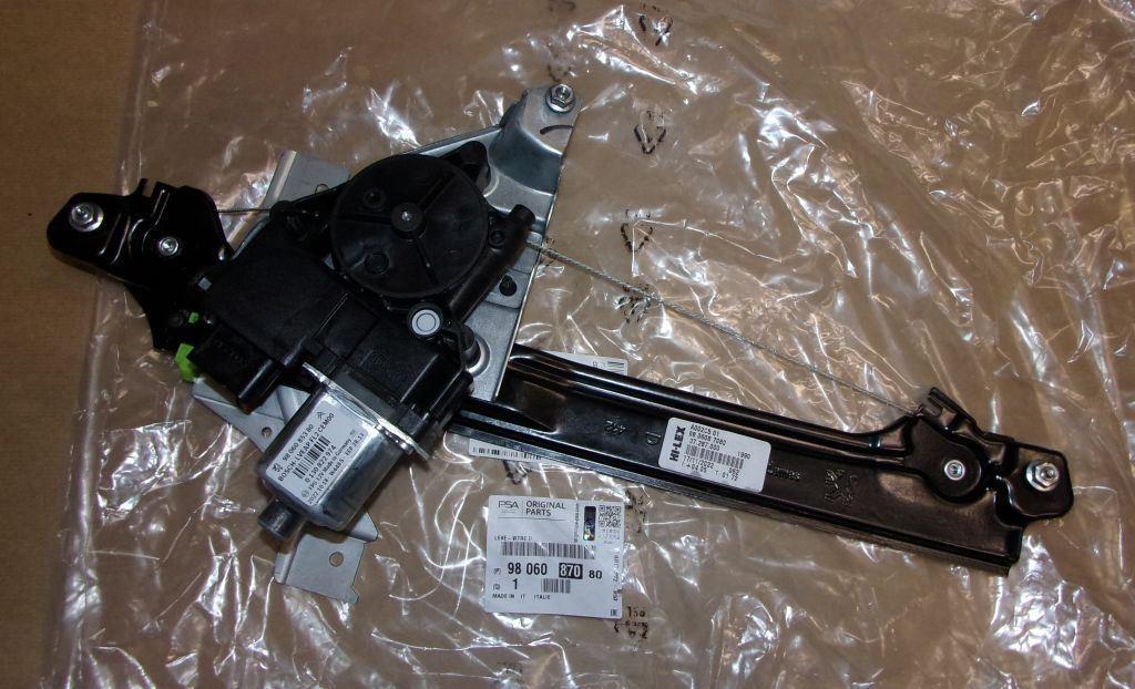 LEVE-VITRE ÉLECTRIQUE.PEUGEOT 508 DROIT ARRIERE 9806087080.