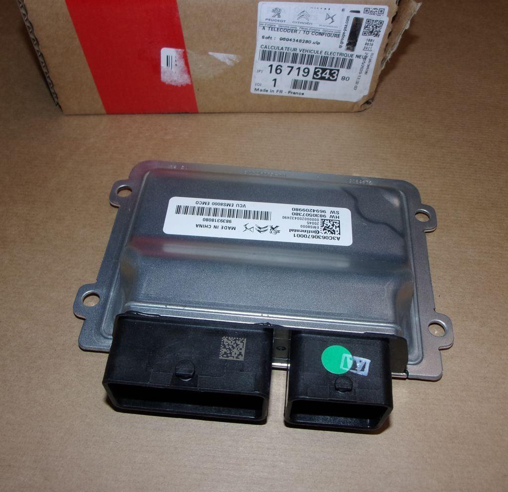 MODULE DE COMMANDE D'INJECTION.ECU PEUGEOT 300 1671934380.
