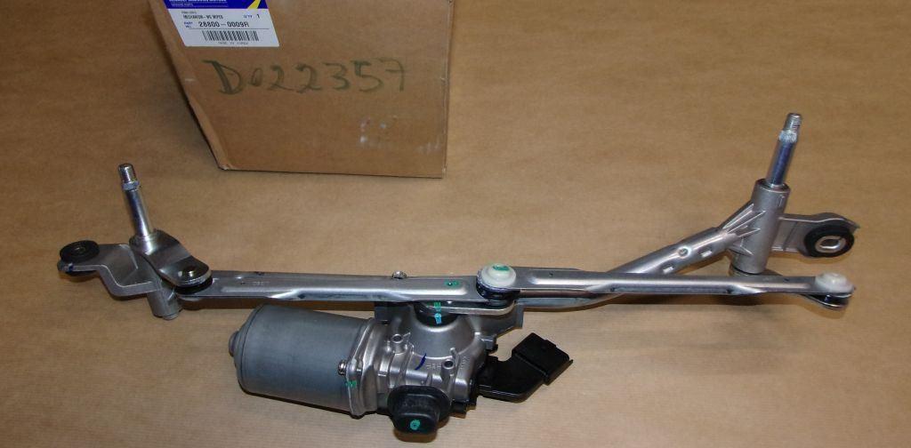 MOTEUR D'ESSUIE GLACE RENAULT FLUENCE 288000009R.