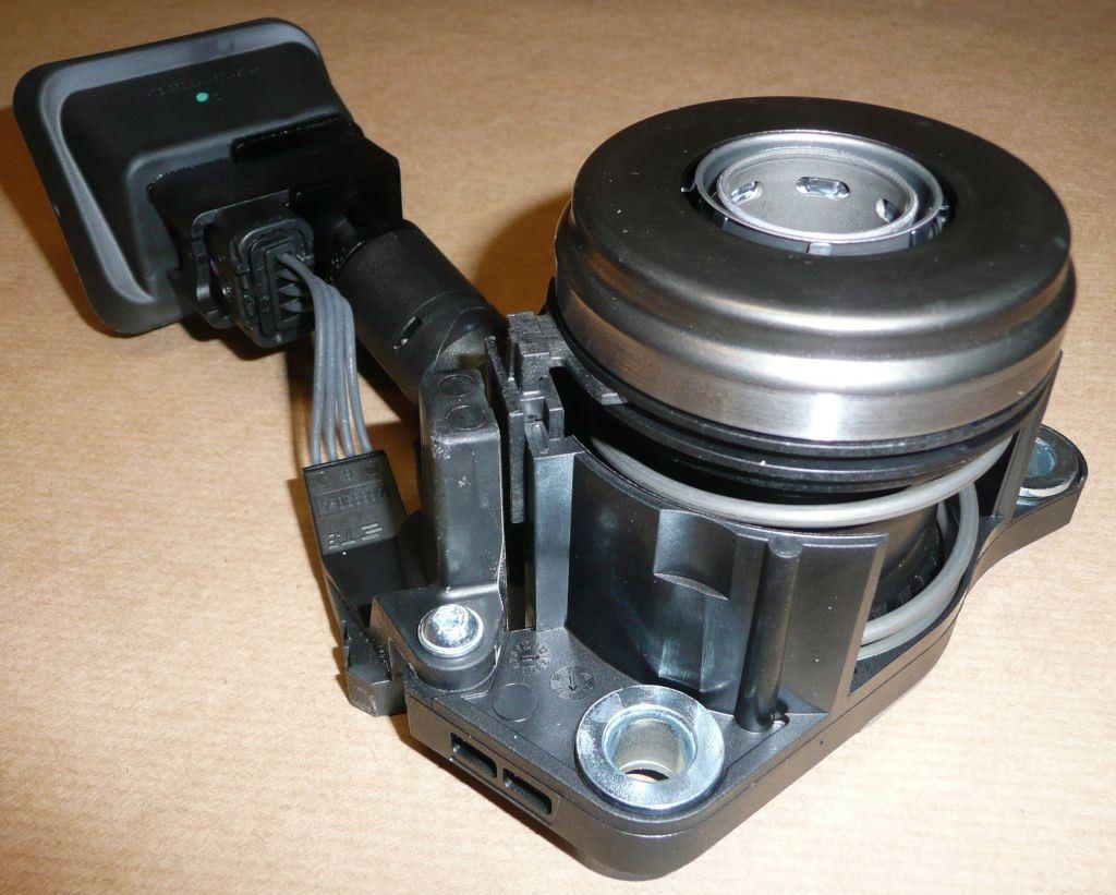 ROULEMENT D'EMBRAYAGE.ACTIONNEUR CITROEN C4,PEUGEOT 2041.A3 2041A3.