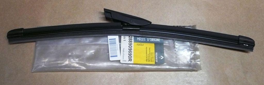 BALAIS D'ESSUIE GLACE RENAULT MEGANE III DROIT 288909690R.