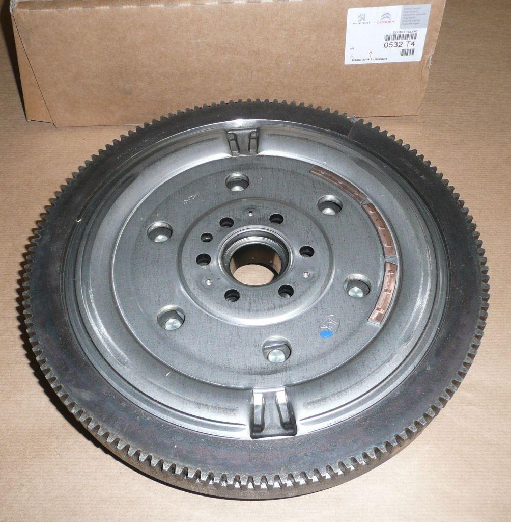 VOLANT MOTEUR BI.MASSE CITROEN C3 II PEUGEOT 207,200 0532.T4 0532T4.