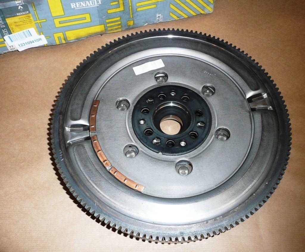 VOLANT MOTEUR BI-MASSE RENAULT ESPACE IV 1.9DC 123109410R.