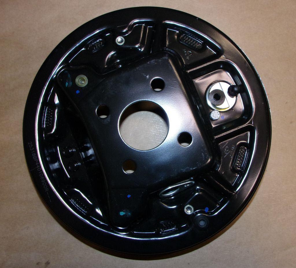 PLATEAU DE FREIN RENAULT CAPTUR ARRIERE GAUCHE 440106900R.