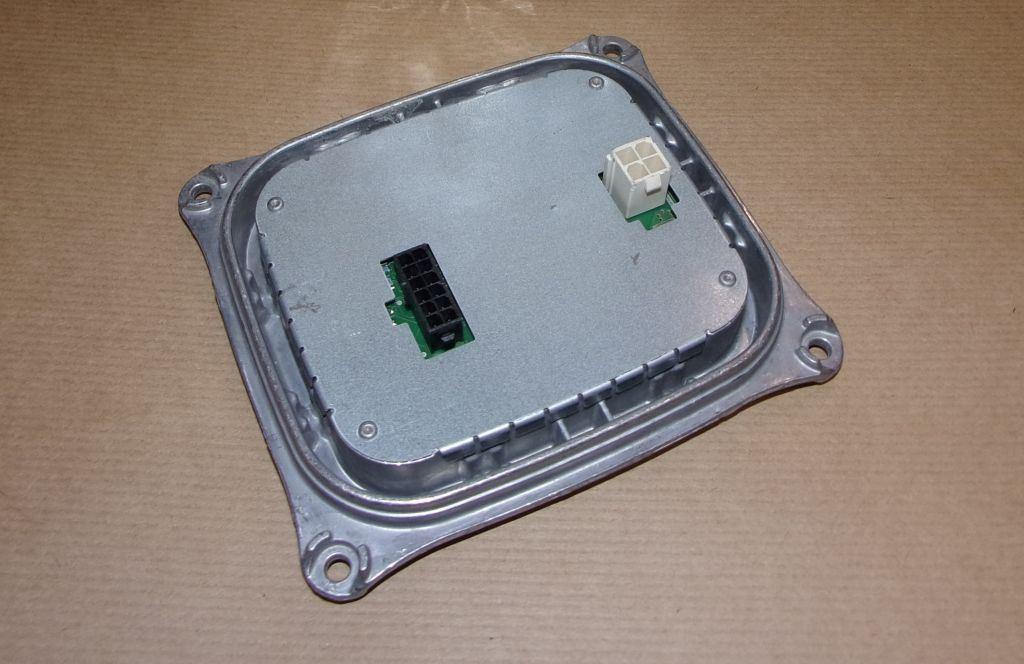CONVERTISSEUR DES XÉNONS PEUGEOT 308 13.17 G&D 1610426880.