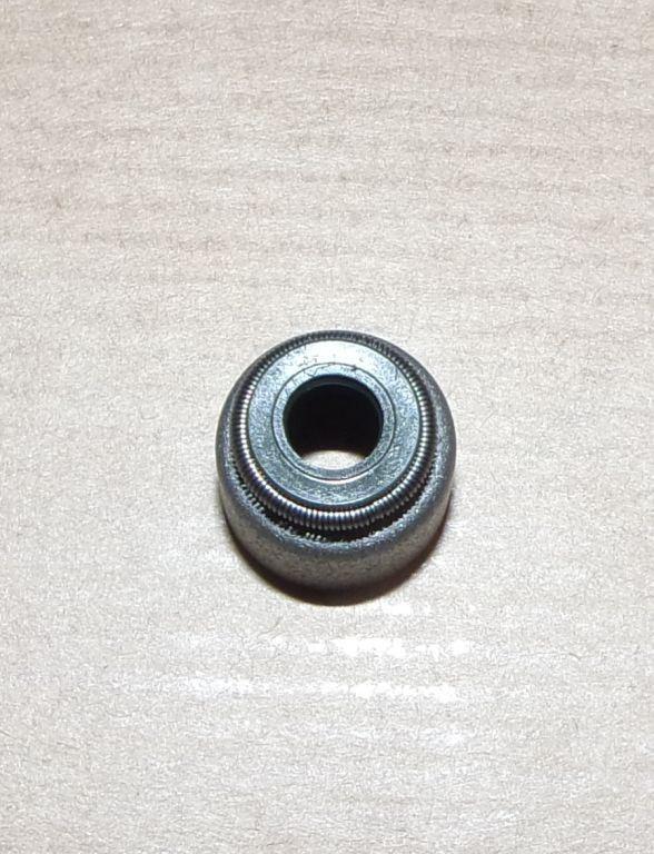 JOINT DE SOUPAPE D'ADMISSION RENAULT TWINGO II 132074730R.