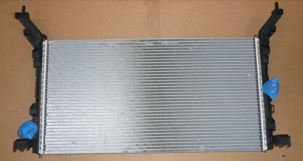 RADIATEUR D'EAU RENAULT LAGUNA III 3.0DCI 214100056R.