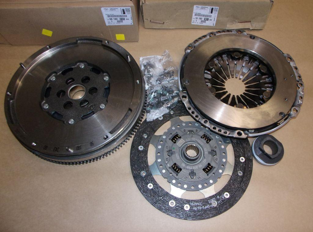 VOLANT MOTEUR BI-MASSE+EMBRAYAGE CITROEN JUMPY 1666762380.