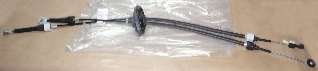 CABLE DE CHANGEMENT DE VITESSE.RENAULT LAGUNA 8200743570.