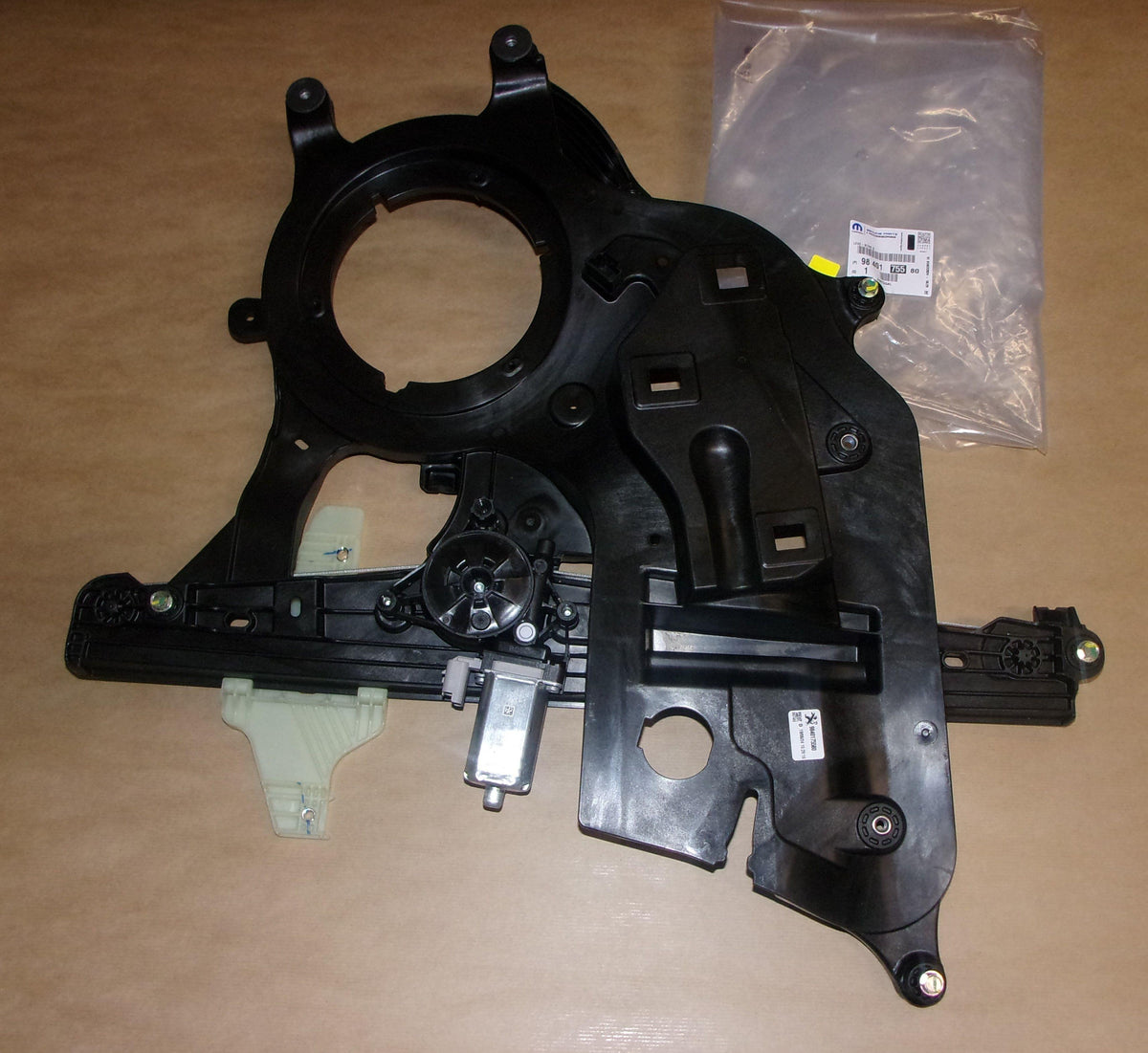 LEVE-VITRE ÉLECTRIQUE.CITROEN BERLINGO IV 9840175580.