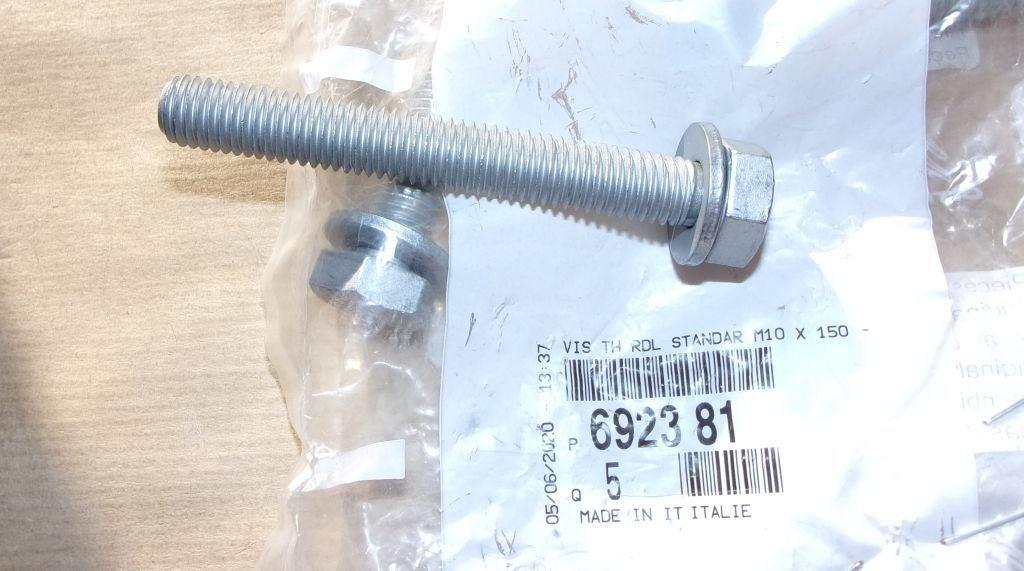 VIS SUPPORT MOTEUR PSA 10X150.75 6923.81 692381.