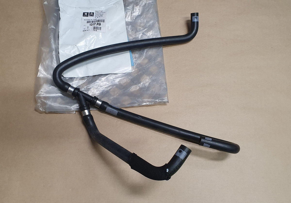 TUYAU DE REFROIDISSEMENT PEUGEOT BOXER III 3.0 1317.R9 1317R9.