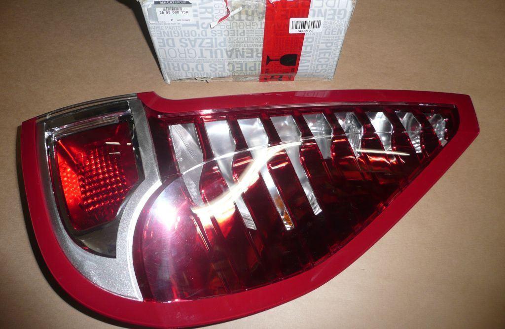 FEU ARRIERE RENAULT SCENIC III DROITE 265500013R.