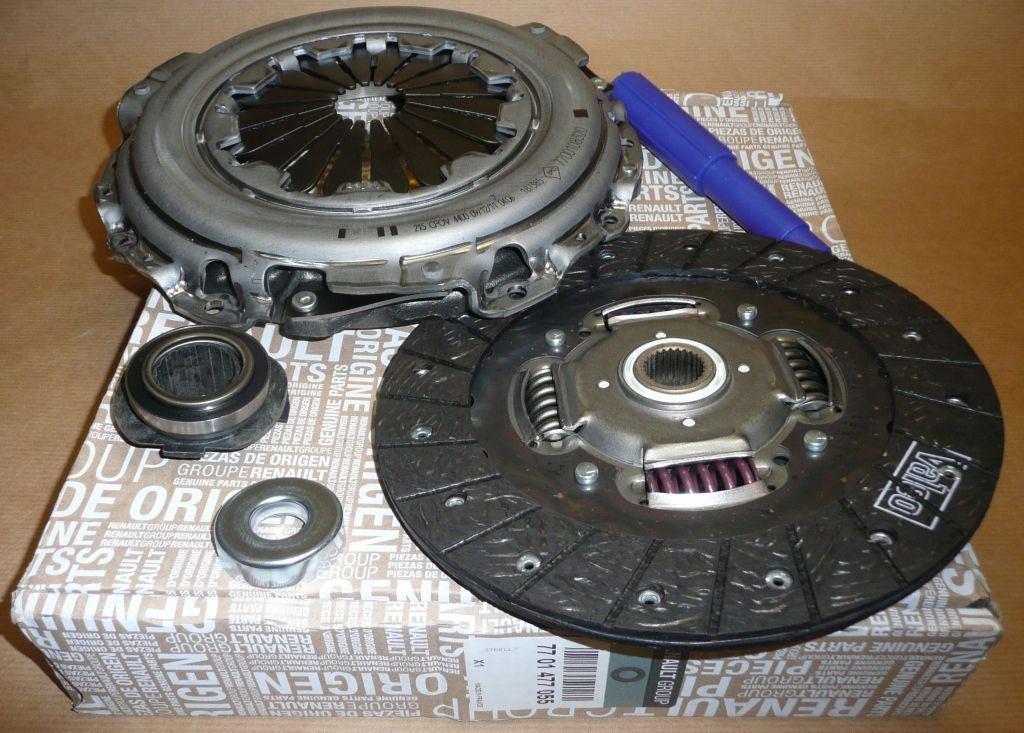 KIT EMBRAYAGES.RENAULT CLIO II,MASTER II,LAGUN 7701477055.