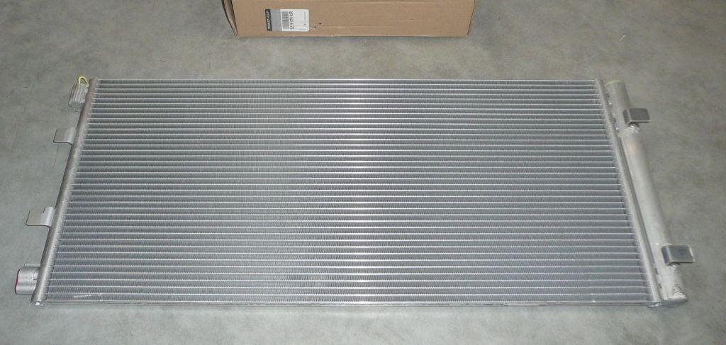 CONDENSATEUR RENAULT MASTER III 921007845R.
