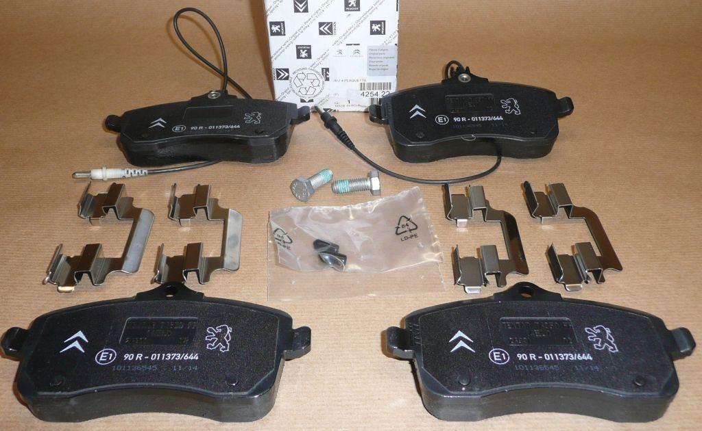 PLAQUETTE DE FREIN.PEUGEOT 407 1.6/2.0HDI 04> 4254.22 425422.