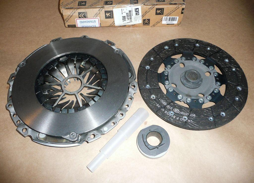 KIT EMBRAYAGES.CITROEN C4,C5,PEUGEOT 307 2.0HDI 135K 2051.P1 2051P1.