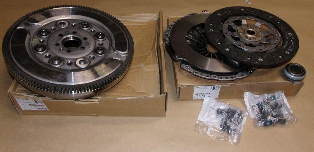 VOLANT MOTEUR BI-MASSE+EMBRAYAGE CITROEN C2,C3 1628933180.