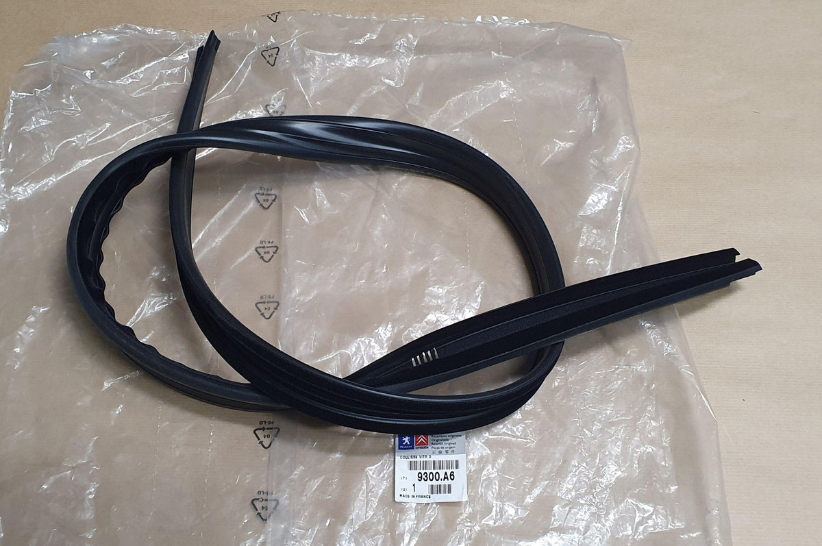 CADRE VITRE PEUGEOT 206 AVANT DROITE 9300.A6 9300A6.