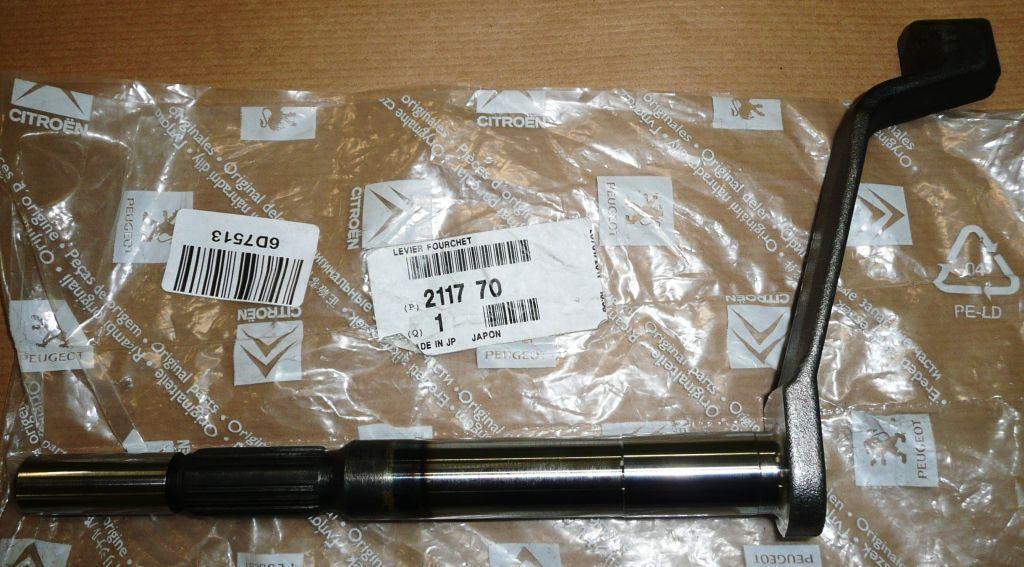 LEVIER D'EMBRAYAGE.CITROEN C1,PEUGEOT 107 2117.70 211770.