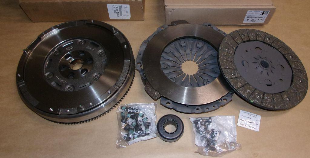 VOLANT MOTEUR BI-MASSE+EMBRAYAGE PEUGEOT 308 I 1675875980.