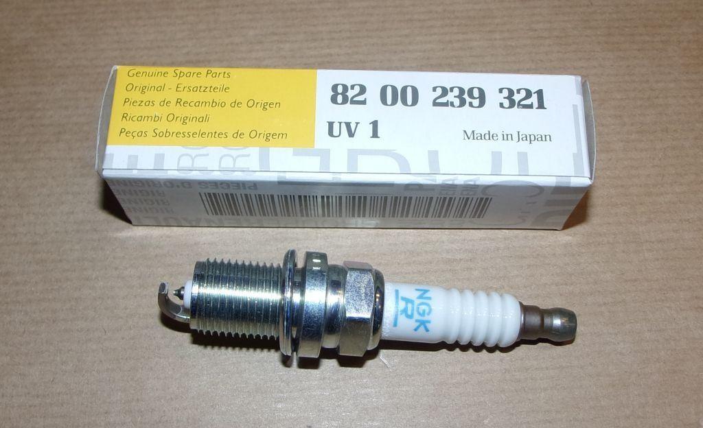 BOUGIE D'ALLUMAGE RENAULT CLIO III 2.0TCE 8200239321.