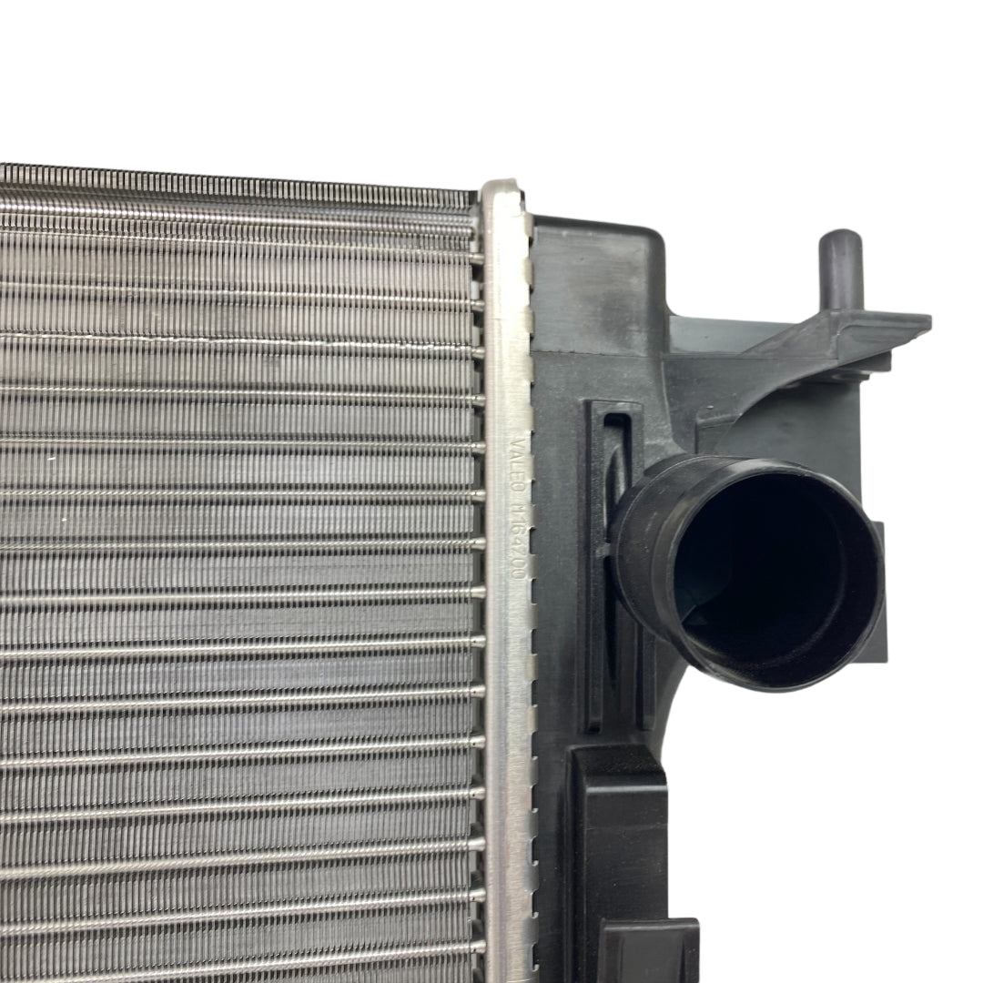 Pièce d'origine Radiateur moteur pour Renault Kadjar 214101527R