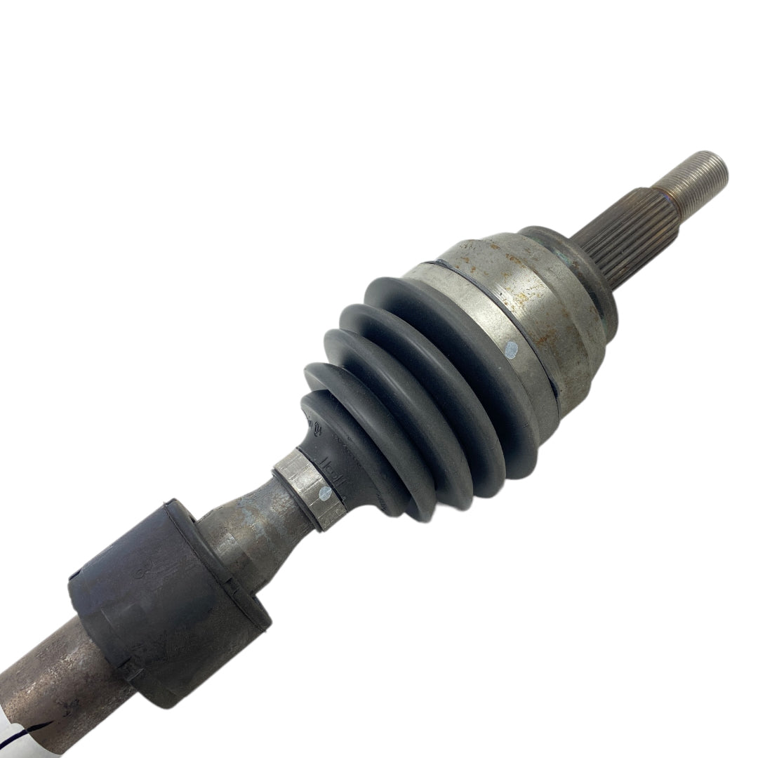 Pièce d'origine Cardan avant gauche pour Renault Megane IV 391013135R