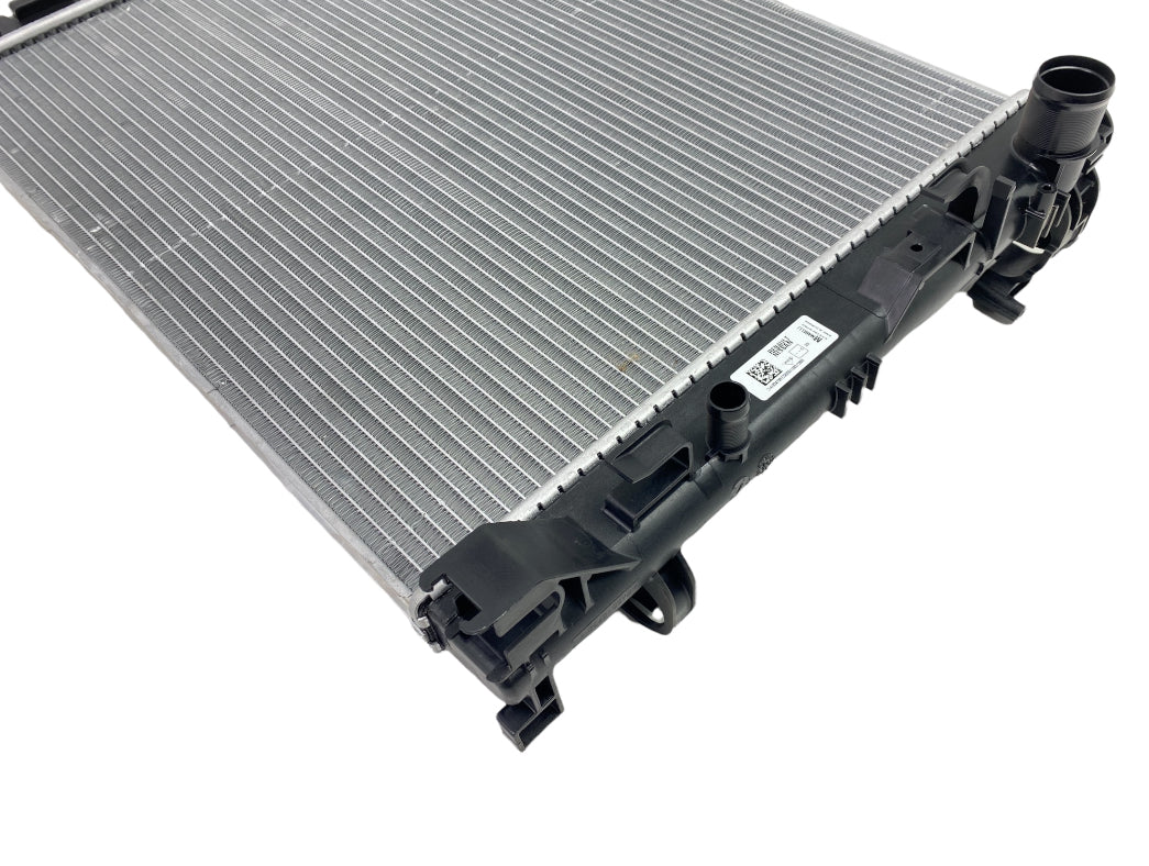 Pièce d'origine Radiateur moteur pour Renault Clio V Captur II 214103473R