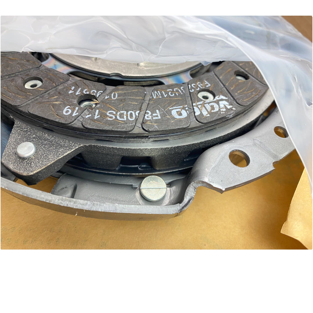Pièce d'origine Kit d'embrayage pour Renault 302052617R