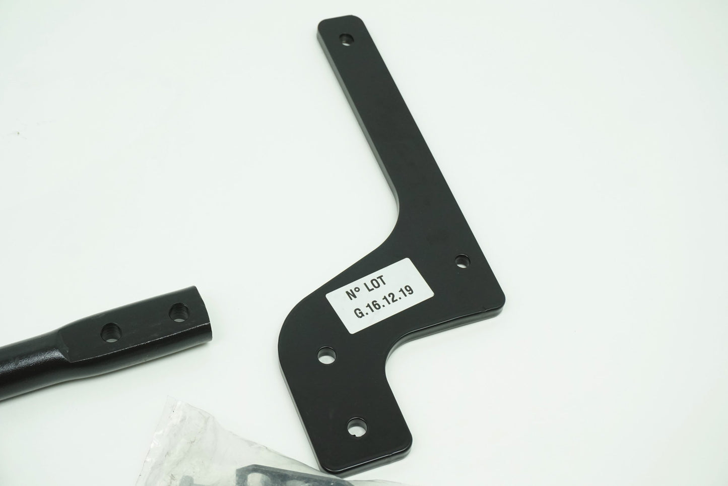 Pièce d'origine Kit de montage d'attelage pour Dacia Duster I 8201271010