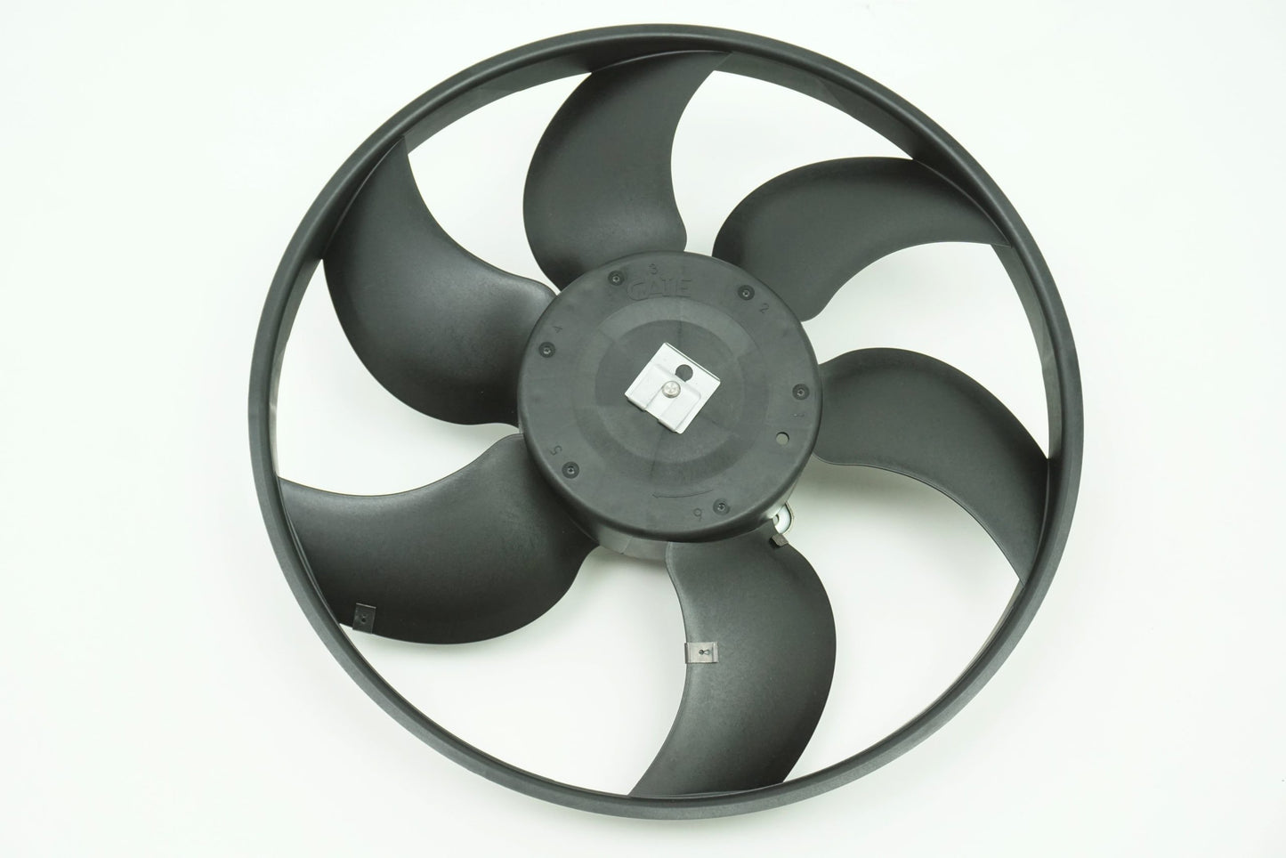 Pièce d'origine Ventilateur de radiateur pour Dacia Duster 214816674R