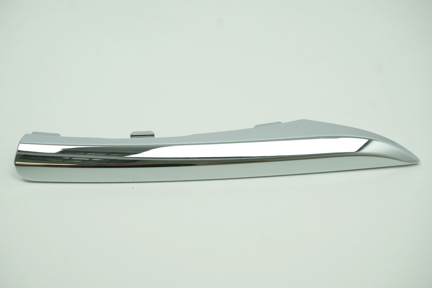 Pièce d'origine Baguette chromée avant gauche pour Renault Koleos II 261A31626R