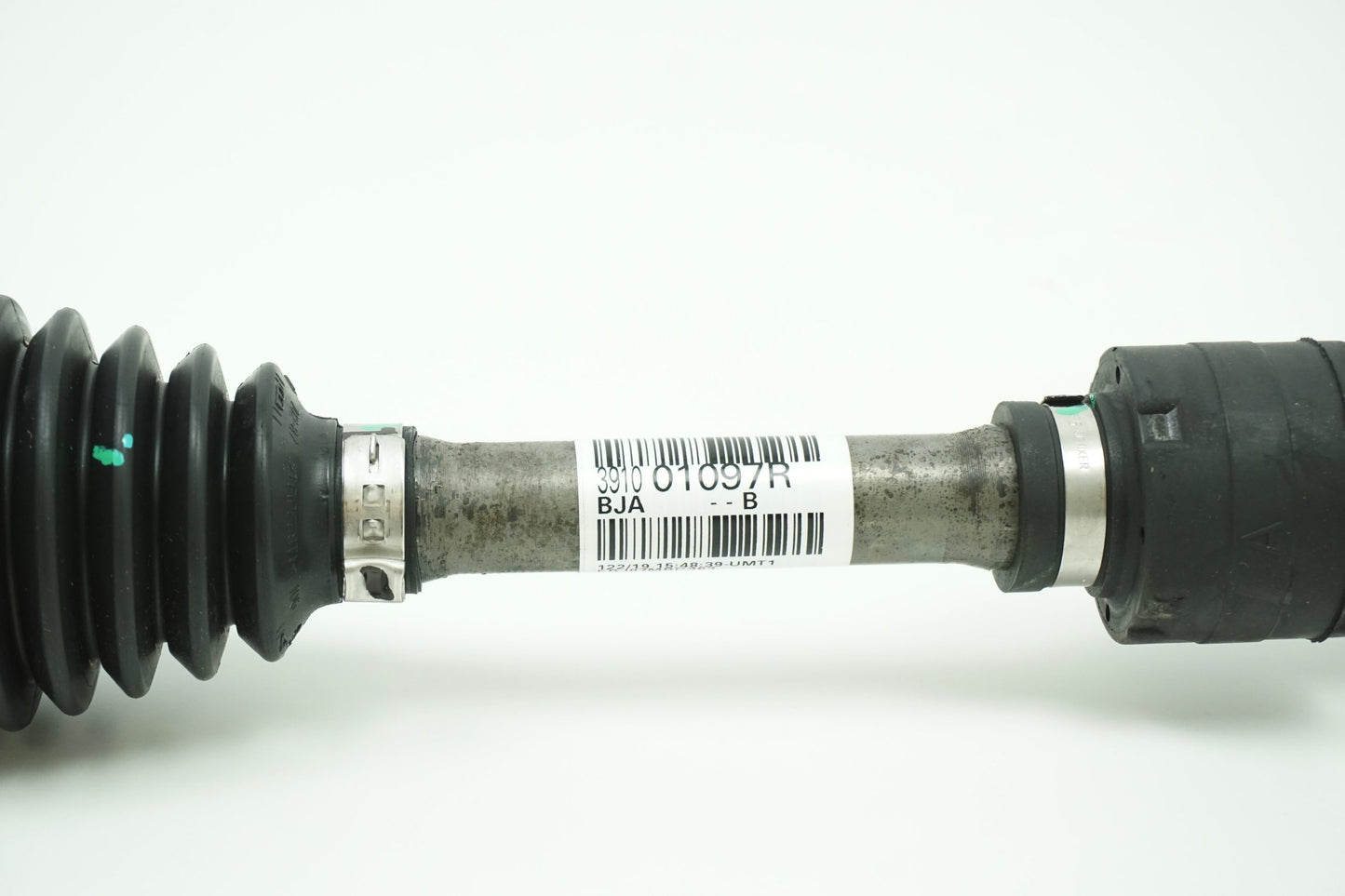 Pièce d'origine Cardan droit pour Renault Clio V 1.0 TCe 391001097R