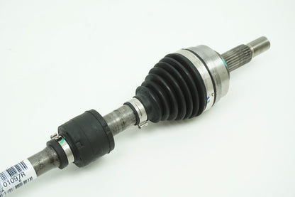 Pièce d'origine Cardan droit pour Renault Clio V 1.0 TCe 391001097R