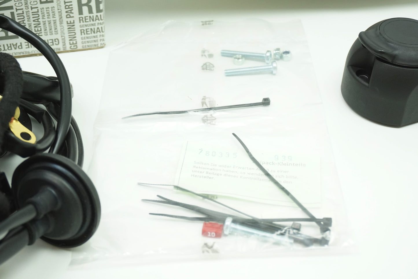 Pièce d'origine Faisceau d'attelage 13 broches pour Renault Kangoo II III Phase 2 8201433575