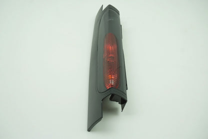 Pièce d'origine Feu arrière gauche pour Renault Trafic II Opel Vivaro 8200336835