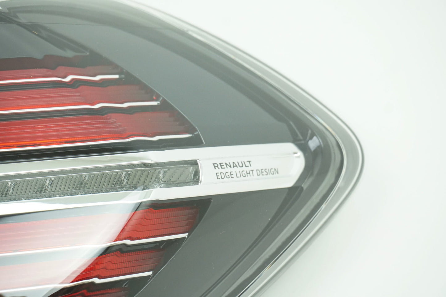 Pièce d'origine Feu arrière droit pour Renault Zoe Z.E. 265506113R