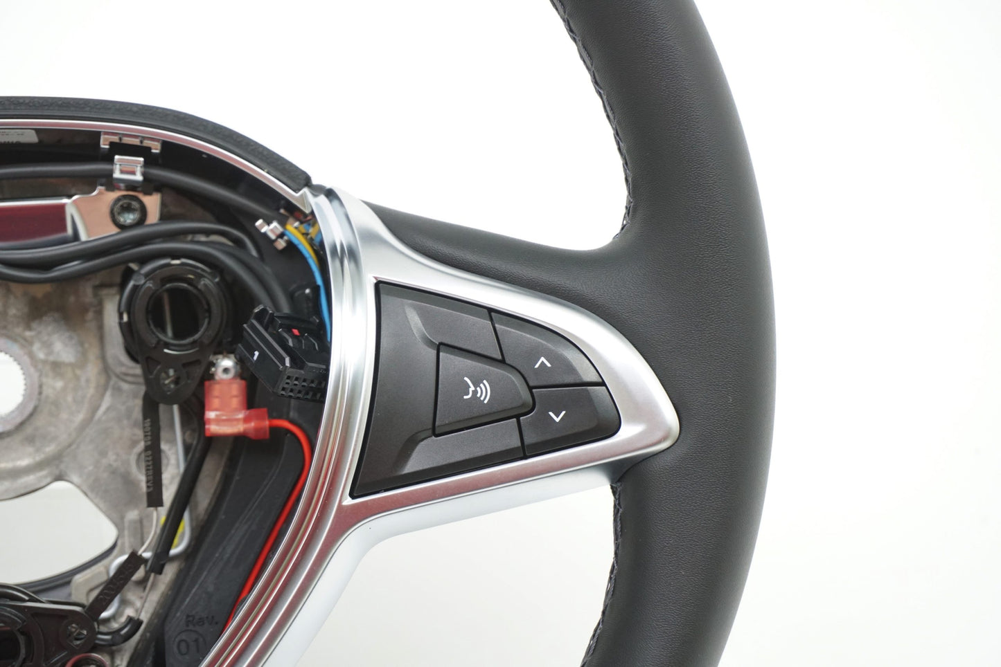 Pièce d'origine Volant pour Dacia Duster II 484002676R