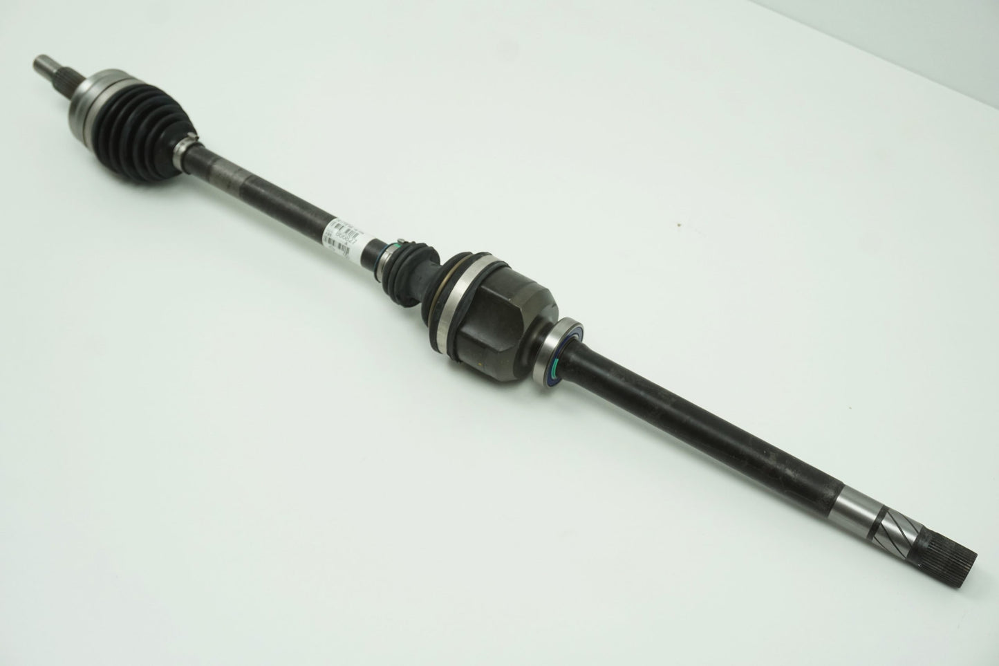Pièce d'origine Cardan avant droit neuf pour Renault Megane III RS 8200866827
