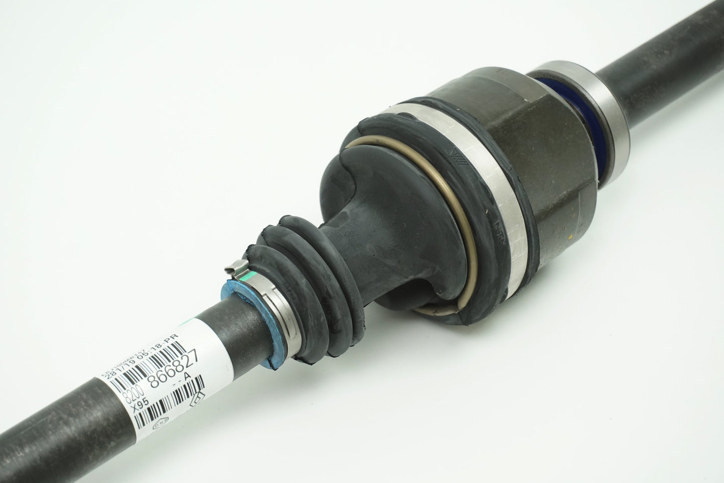 Pièce d'origine Cardan avant droit neuf pour Renault Megane III RS 8200866827