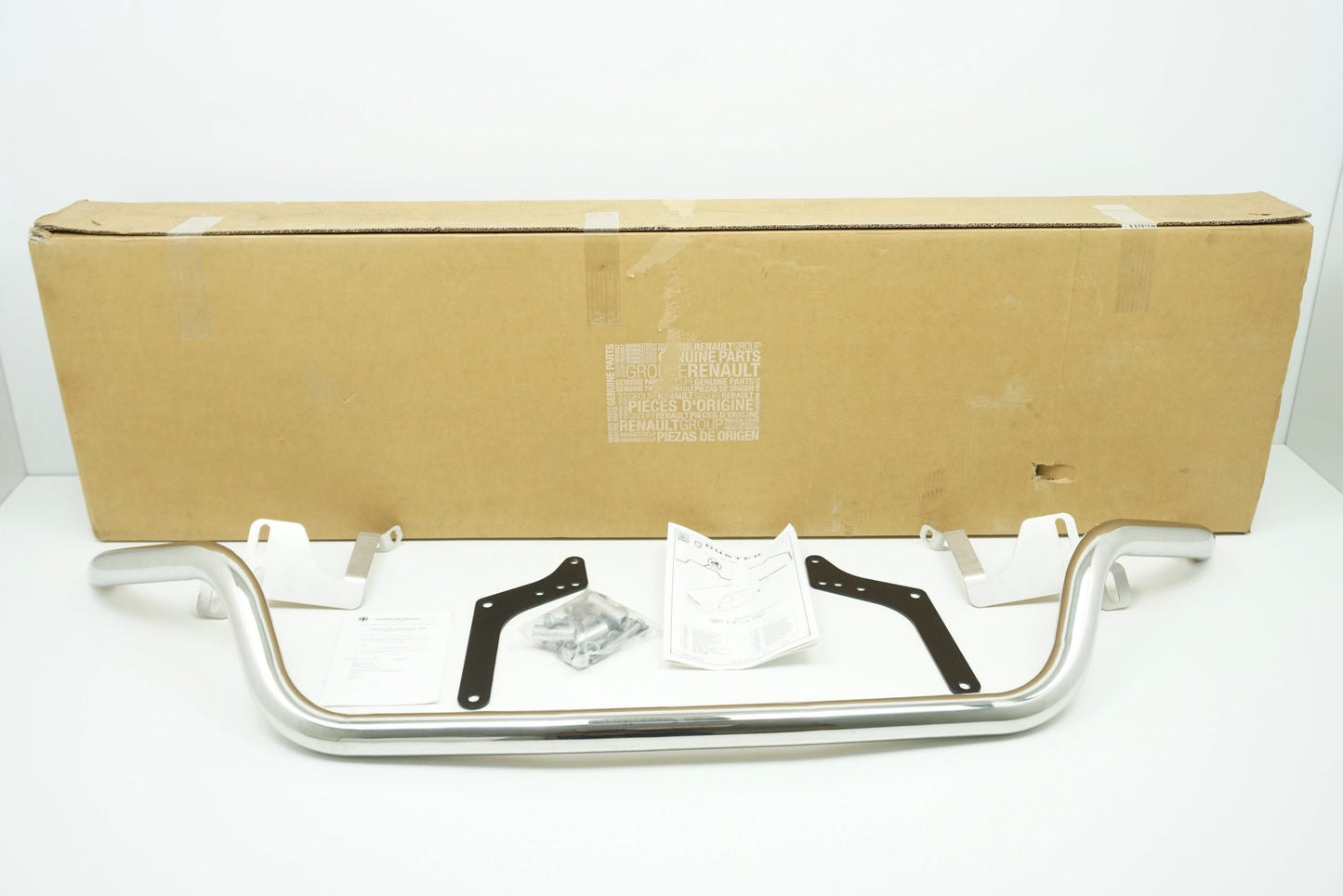 Pièce d'origine Tube de protection arrière chromé pour Dacia Duster II 8201700247